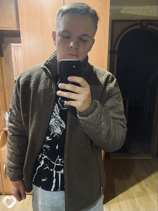 Артем, 22, Чите — анкета №3820342