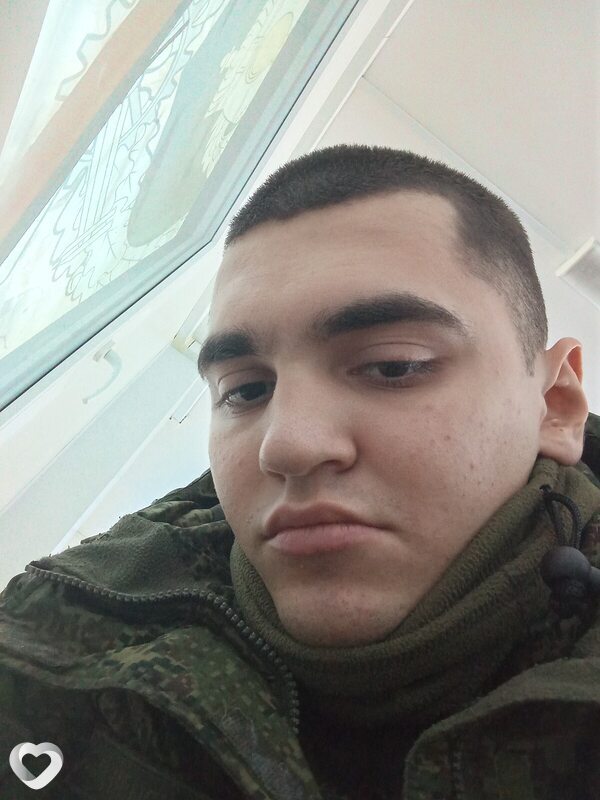 Михаил, 20, Смоленске — анкета №3820518
