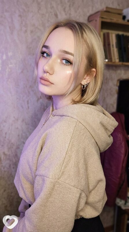 Вика, 21, Санкт-Петербурге — анкета №3821897