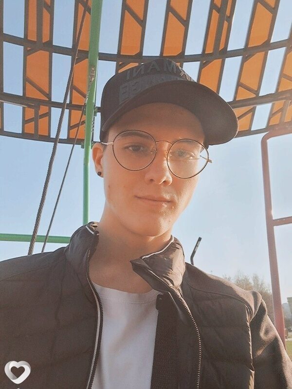 Матвей, 21, Москве — анкета №3822165