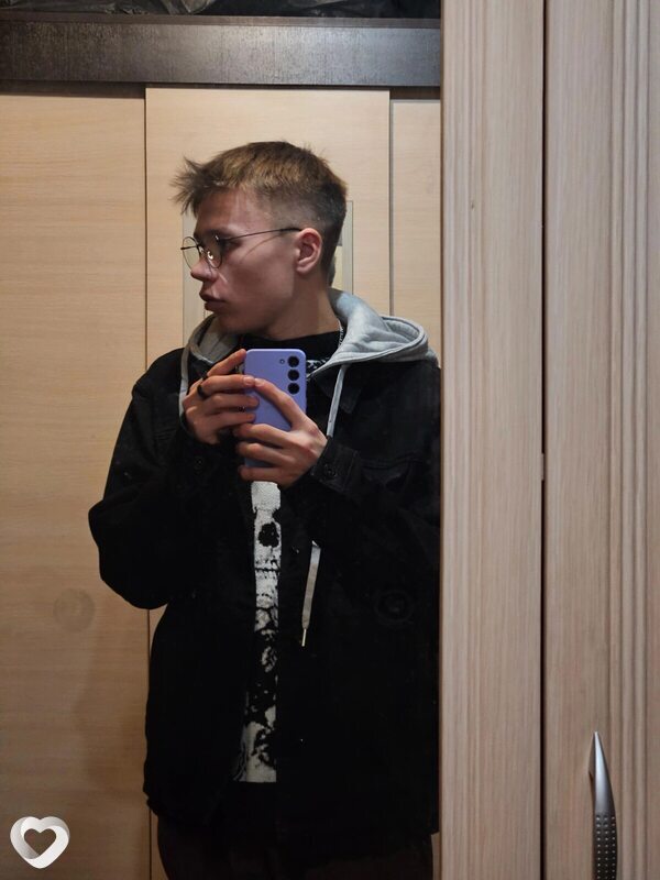 Иван, 21, Луге — анкета №3822793