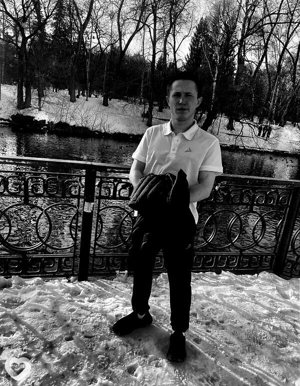 Максим, 21, Юрге — анкета №3823482