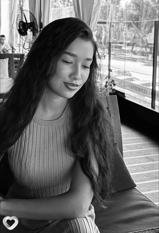 Милана, 21, Москве — анкета №3825018