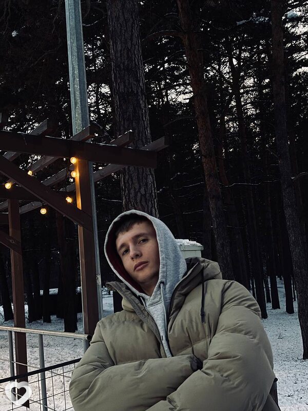 Роман, 21, Новосибирске — анкета №3825164
