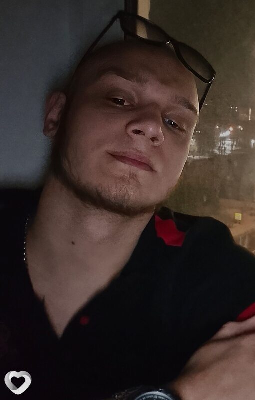 Артем, 20, Красноярске — анкета №3826055