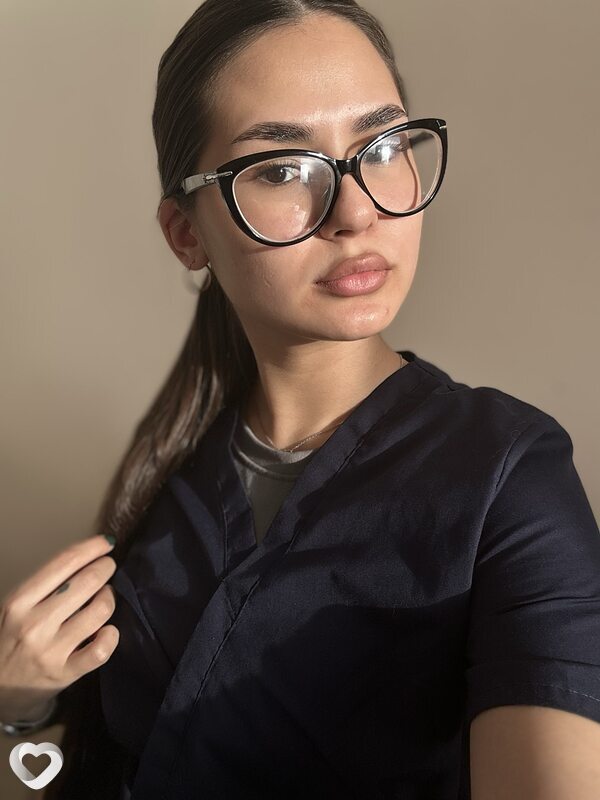 Алина, 22, Артеме — анкета №3825978