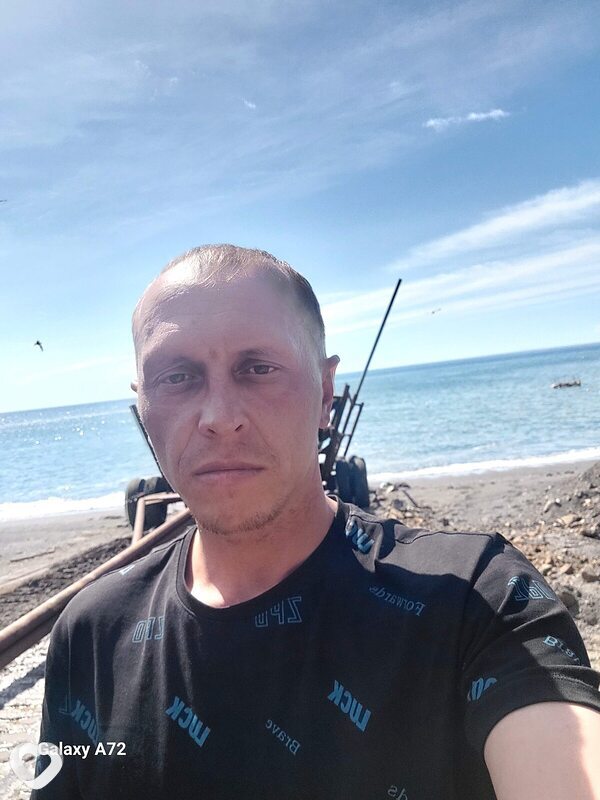 Андрей, 37, Холмске — анкета №3827207
