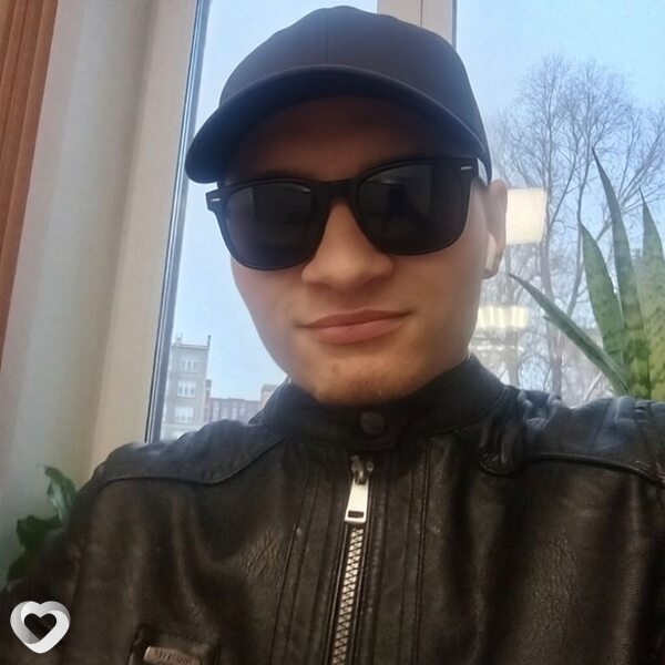 Кирилл, 19, Новосибирске — анкета №3829216