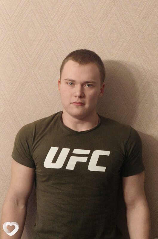 Александр, 20, Ярославле — анкета №3830316
