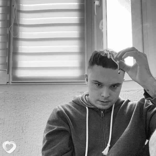 Артем, 24, Марьине Горке — анкета №3830618