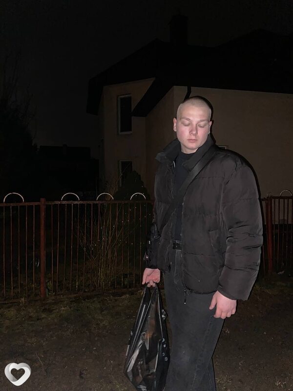Артем, 20, Минске — анкета №3831141