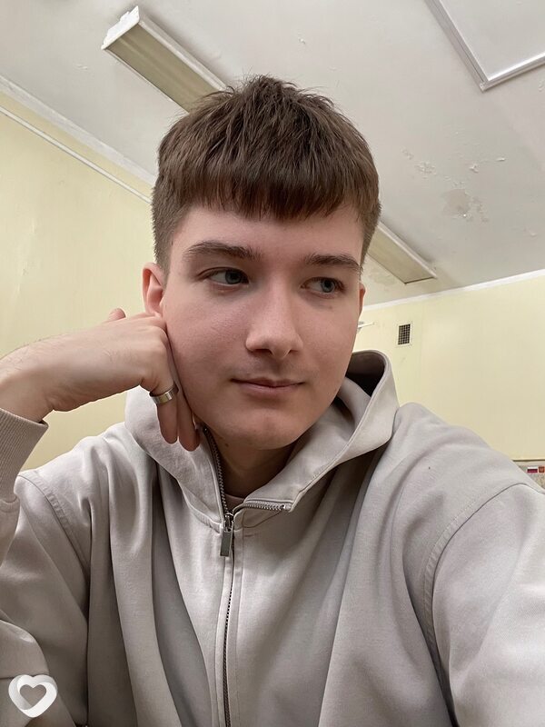 Влад, 21, Москве — анкета №3831129