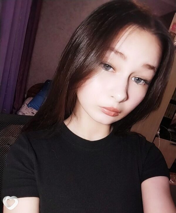 Арина, 20, Екатеринбурге — анкета №3831290