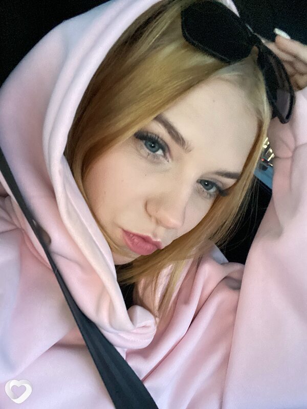 Юля, 19, Санкт-Петербурге — анкета №3831995