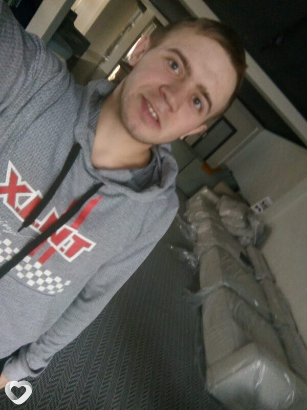 Олежаа, 25, Енакиеве — анкета №3832365