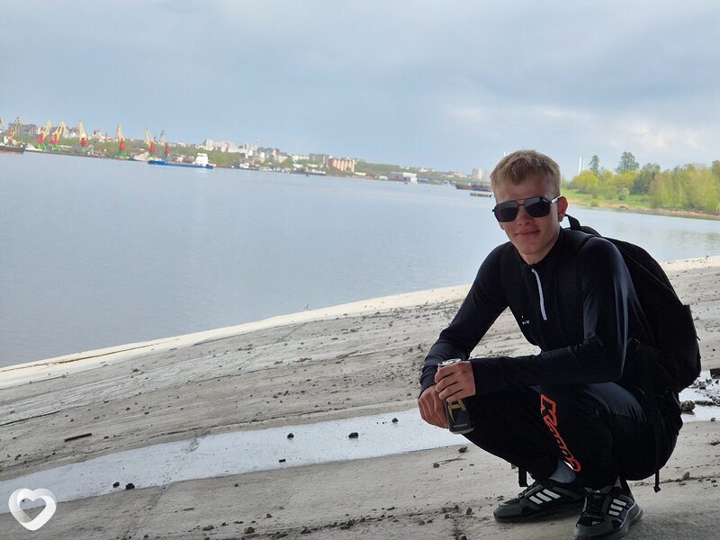 Дмитрий, 23, Коврове — анкета №3833050
