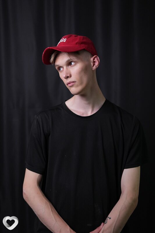 Санечка, 24, Санкт-Петербурге — анкета №3833371