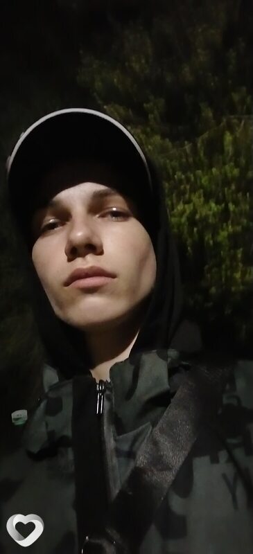 Кирилл, 19, Смоленске — анкета №3833852