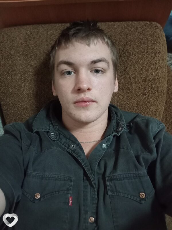 Дмитрий, 18, Омске — анкета №3834060