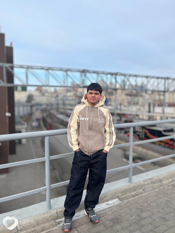 Дима, 21, Владивостоке — анкета №3834585