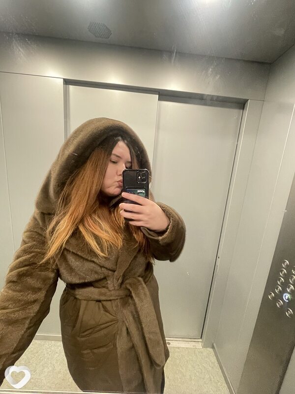 Яна, 22, Екатеринбурге — анкета №3834902