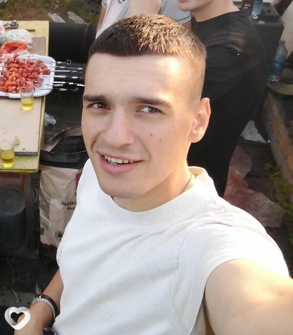 Михаил, 25, Нерюнгри — анкета №3836021