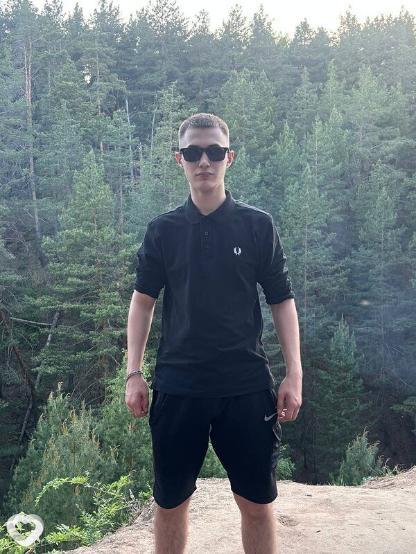 Иван, 19, Ульяновске — анкета №3835208