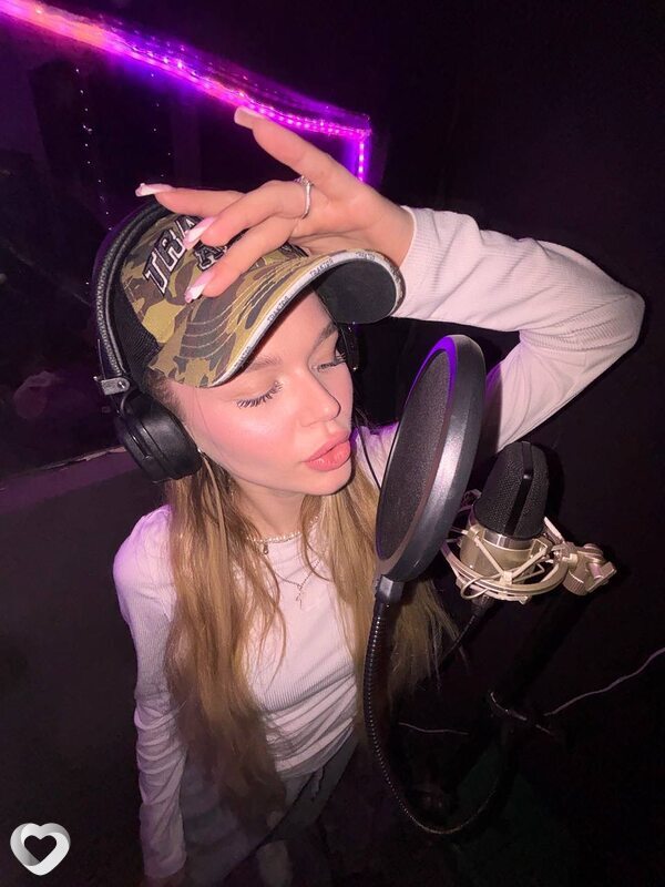 Ритка, 28, Ростове-на-Дону — анкета №3835673