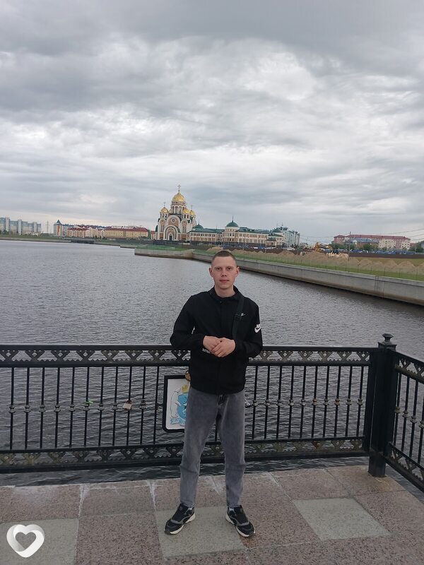 Влад, 22, Бердянске — анкета №3836175