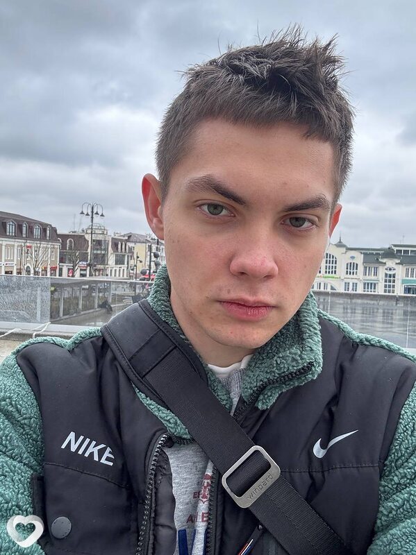 Саша, 21, Ногинске — анкета №3836150