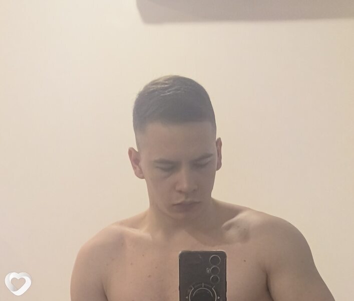 Михаил, 20, Тюмени — анкета №3835990