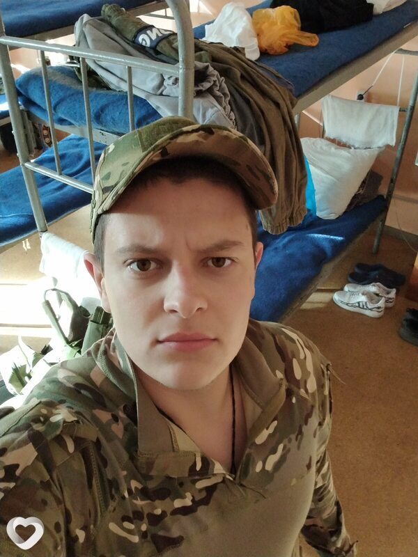 Артём, 27, Донецке — анкета №3836223