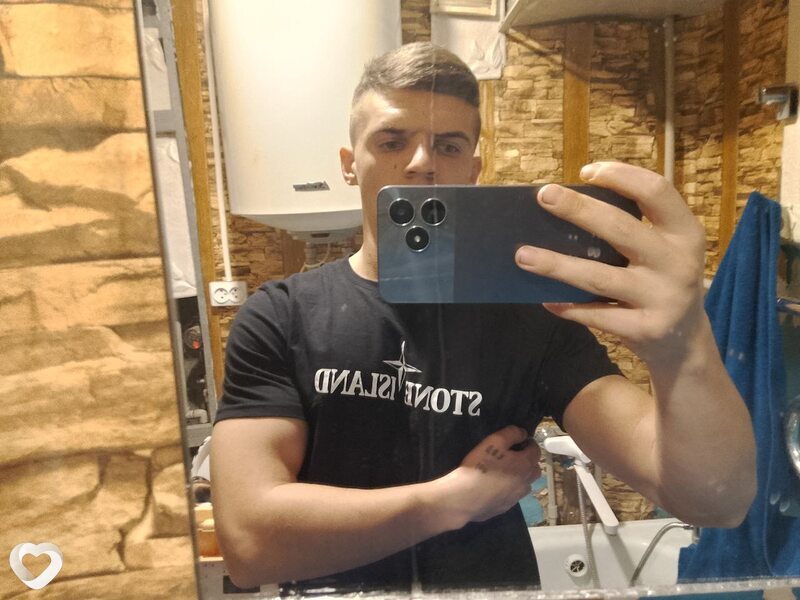 Миша, 22, Мариуполе — анкета №3836955