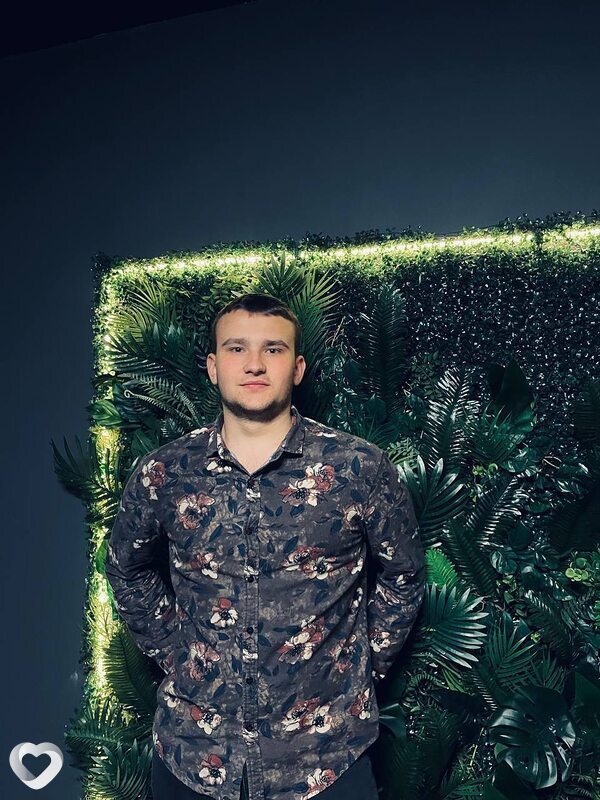 Артём, 20, Воронеже — анкета №3837441