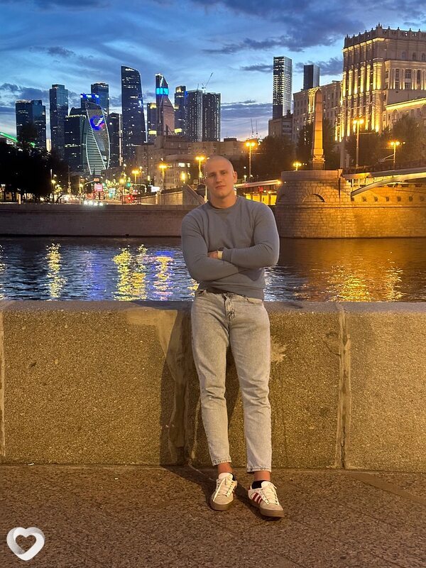 Влад, 22, Москве — анкета №3837692