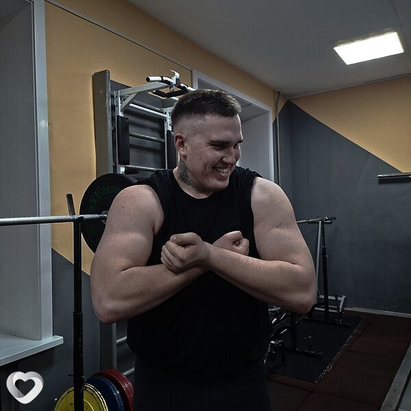 Максим, 21, Зиме — анкета №3837752