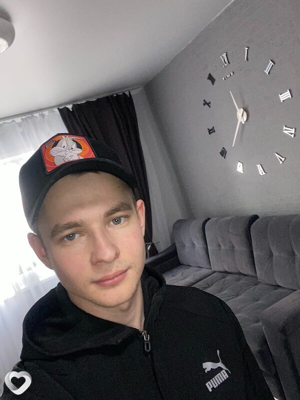 Павел, 27, Красноярске — анкета №3837782