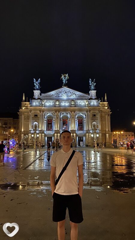 Даня, 20, Кривое Роге — анкета №3838619