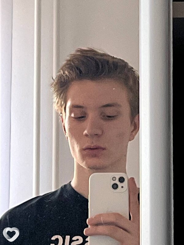 Никита, 21, Новосибирске — анкета №3839173