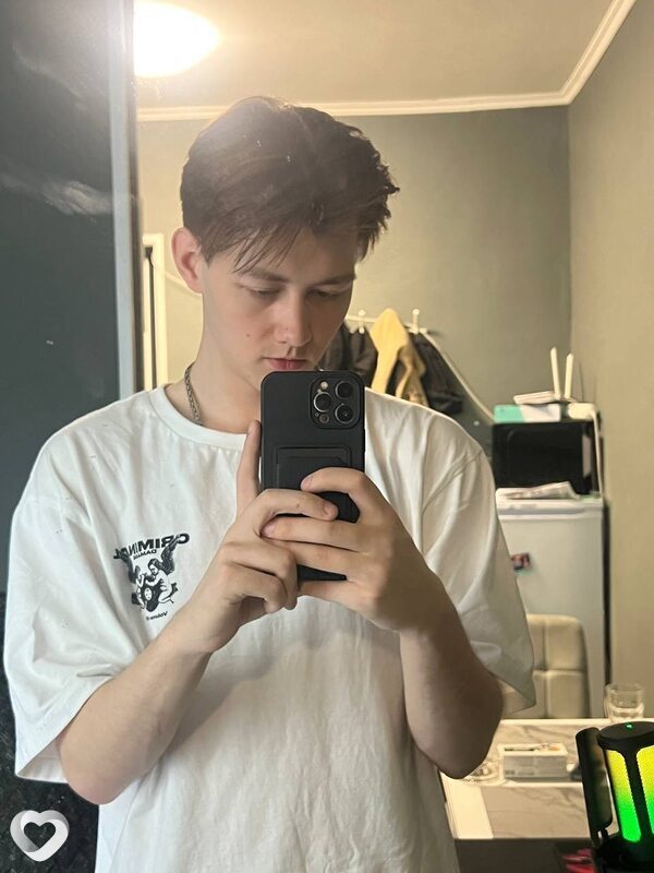 Виталий, 20, Воронеже — анкета №3839230