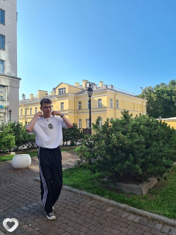 Антон, 19, Санкт-Петербурге — анкета №3839206