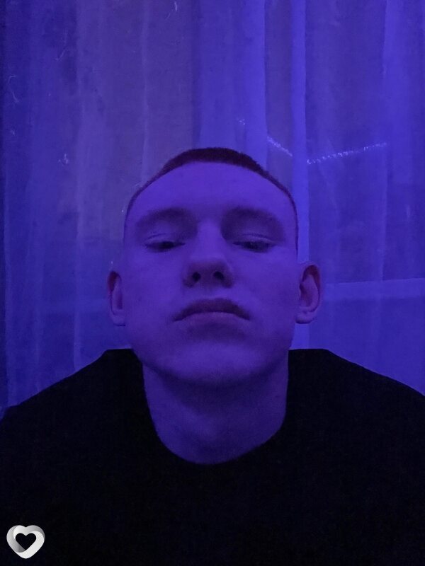 Александр, 20, Красноярске — анкета №3840358