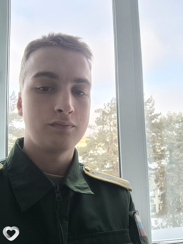 Александр, 18, Томске — анкета №3840018