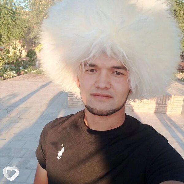Рома, 26, Александрове — анкета №3841357