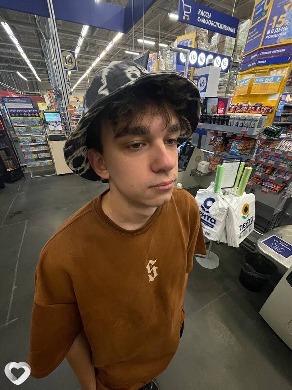 Максим, 22, Новосибирске — анкета №3841548