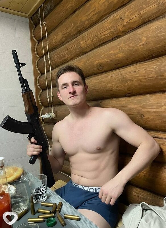 Денис, 19, Ижевске — анкета №3842200