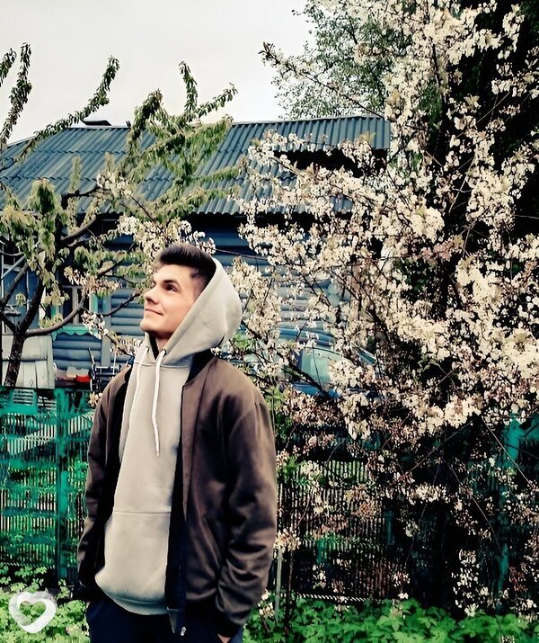 Юрий, 24, Москве — анкета №3842447