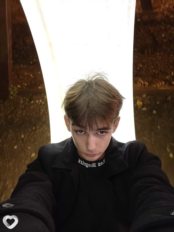 Евгений, 21, Белгороде — анкета №3843085