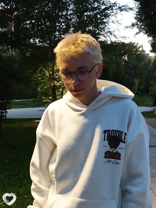 Александр, 21, Барнауле — анкета №3844405
