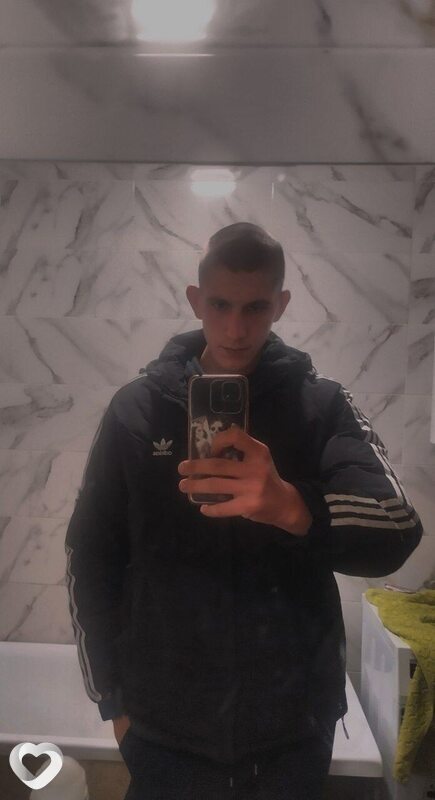 Артём, 20, Минске — анкета №3843180